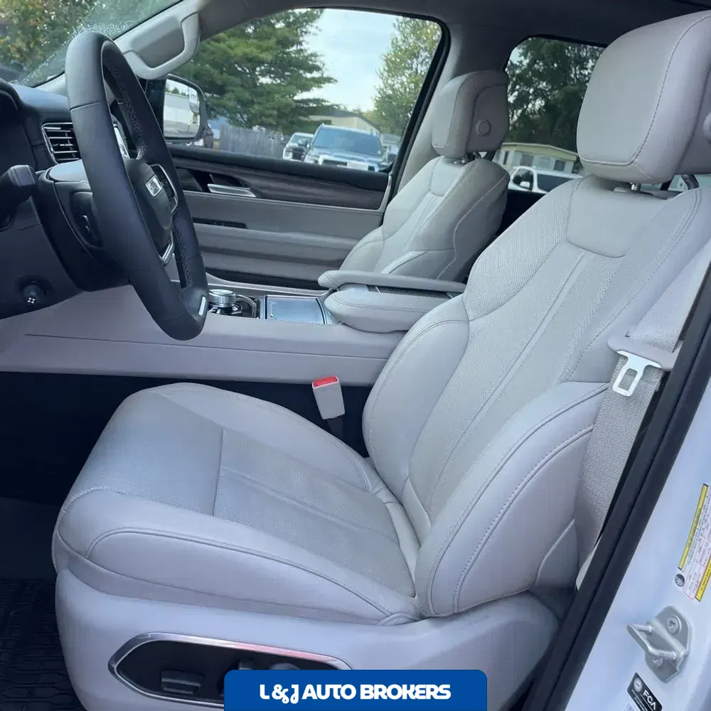 2024 Jeep Wagoneer L Series III