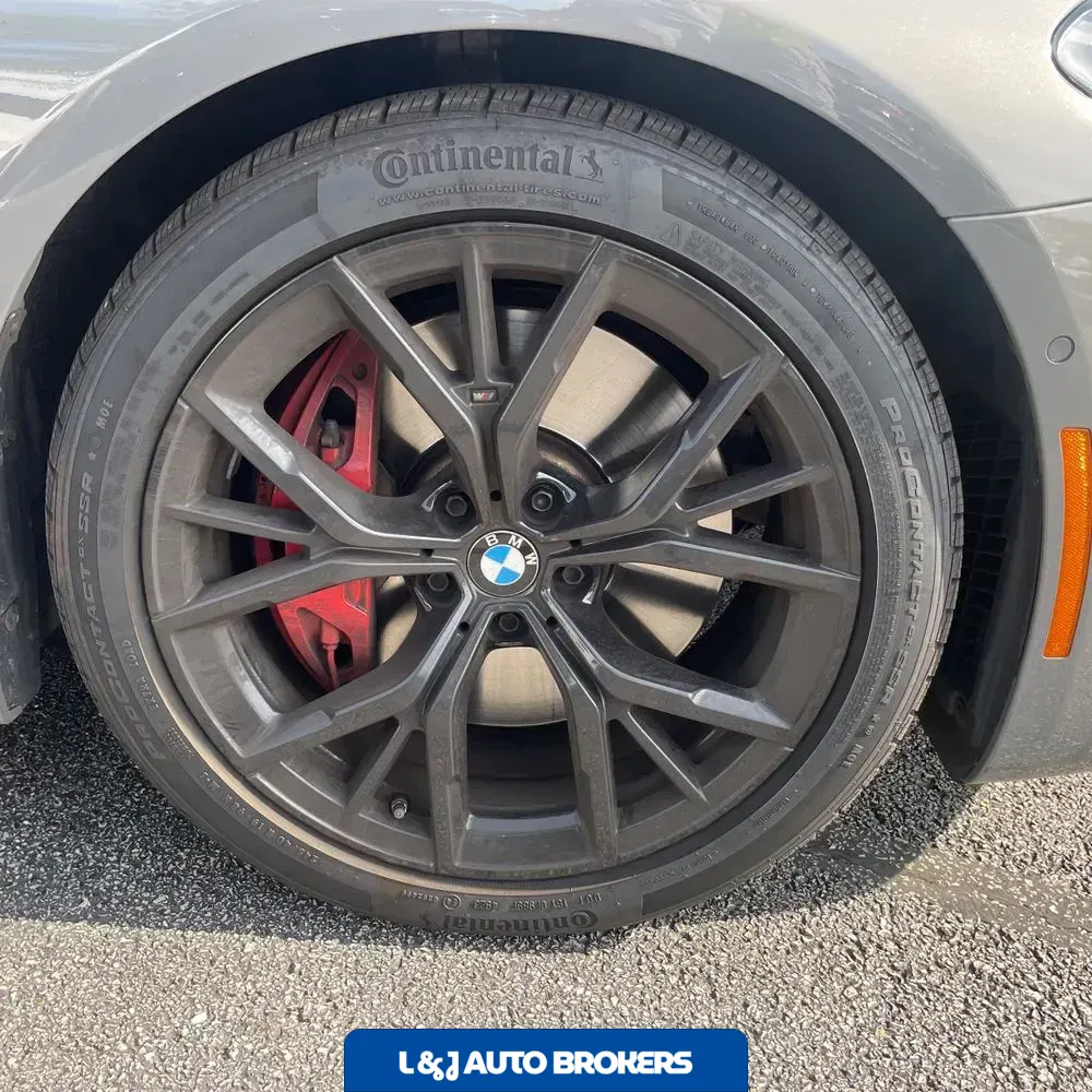 2022 BMW 5-Series M550xi