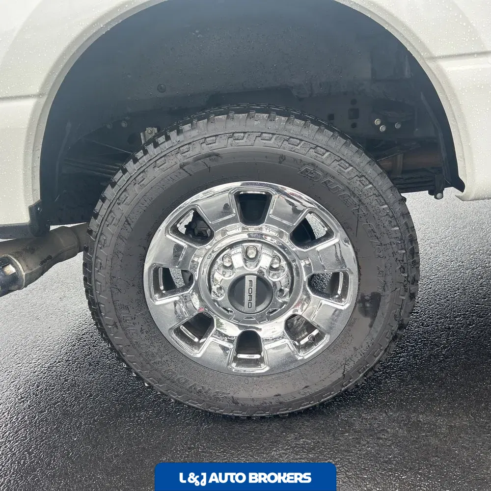 2025 Ford F-350 Super Duty Lariat