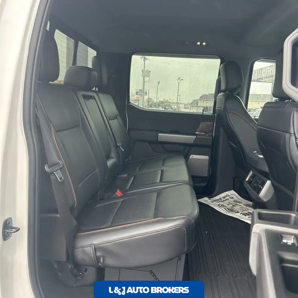 2025 Ford F-350 Super Duty Lariat