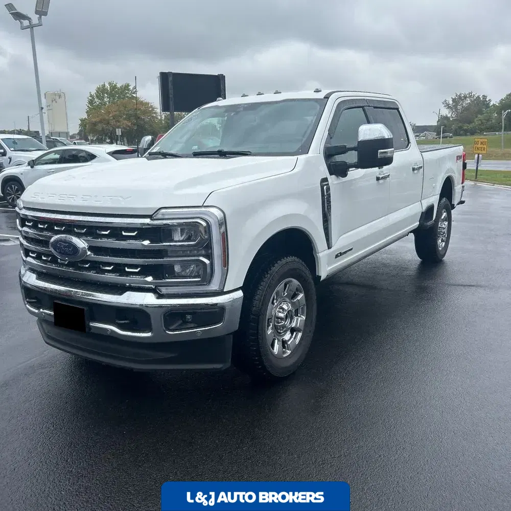 2025 Ford F-350 Super Duty Lariat