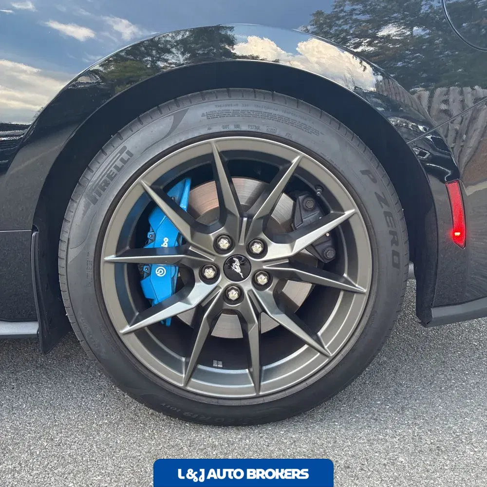 2024 Ford Mustang Dark Horse