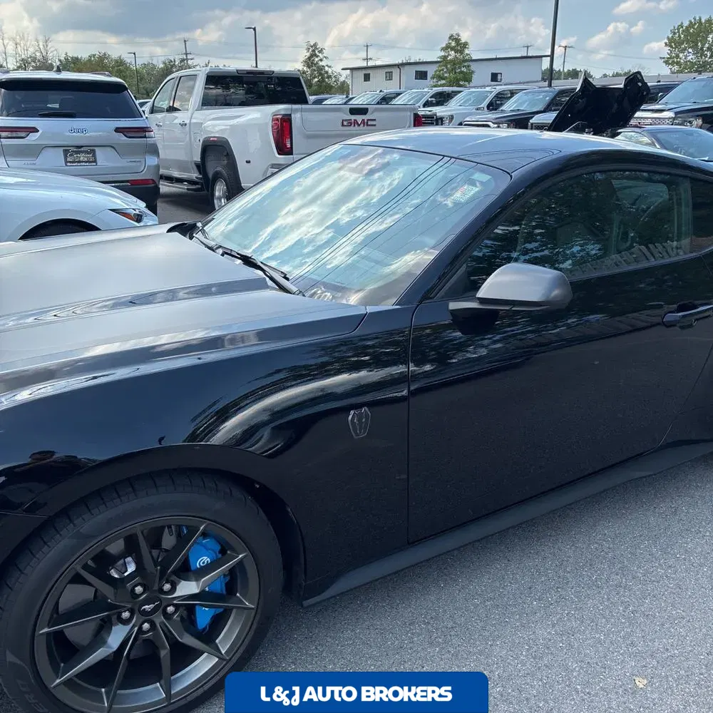 2024 Ford Mustang Dark Horse
