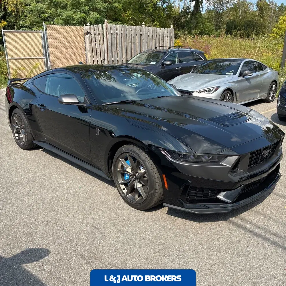 2024 Ford Mustang Dark Horse