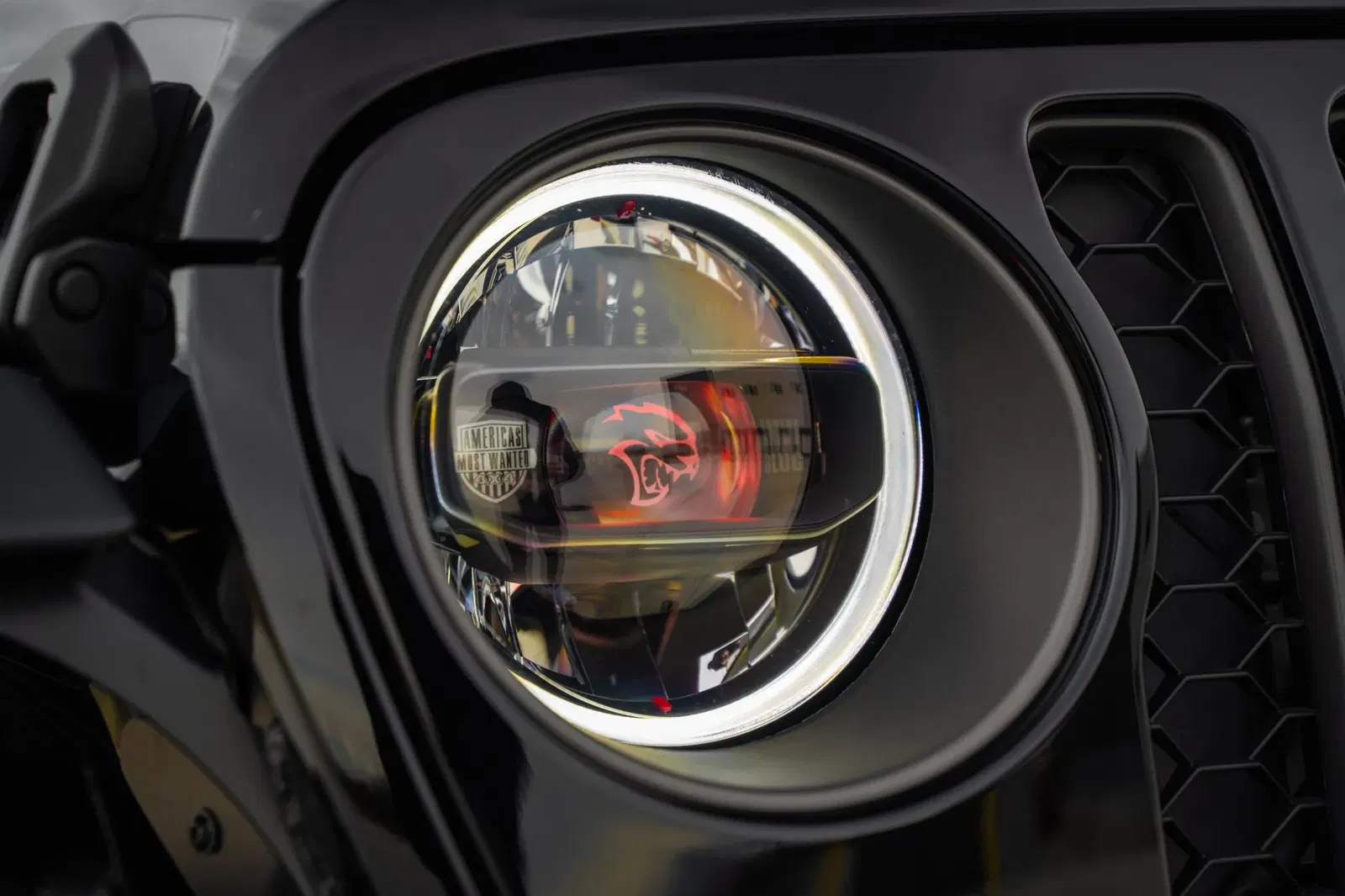 Hellcat-Powered 2023 Jeep Gladiator Rubicon by America’s Most Wanted 4×4