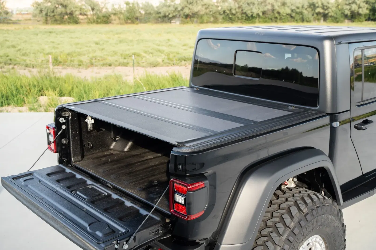 Hellcat-Powered 2023 Jeep Gladiator Rubicon by America’s Most Wanted 4×4