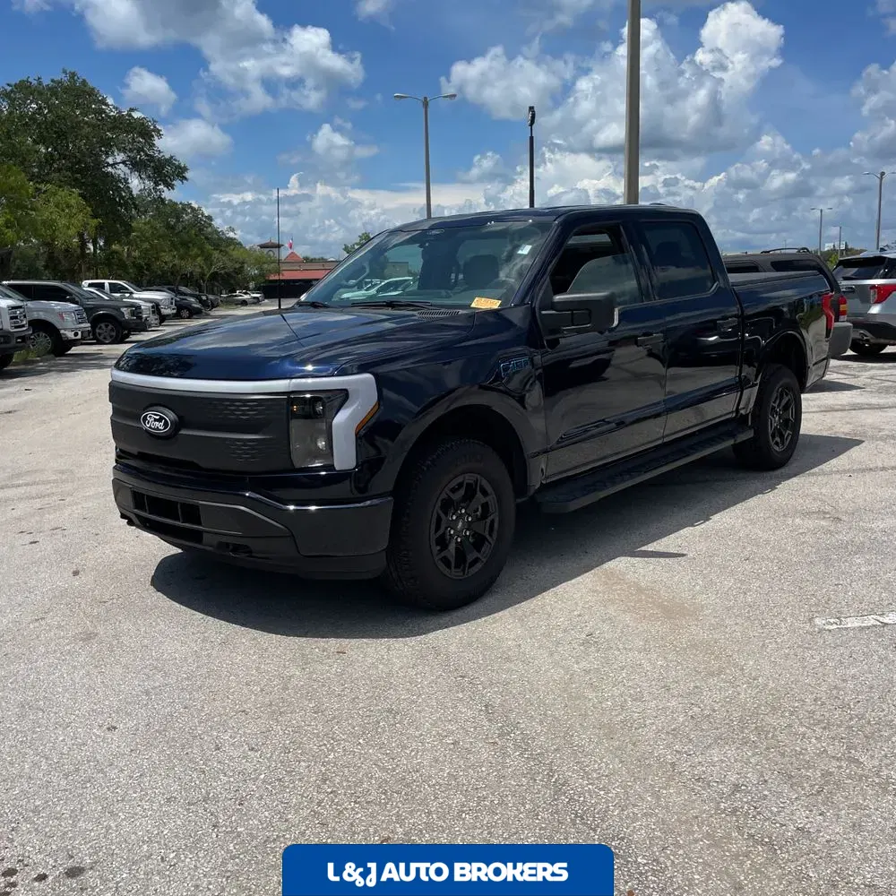 2025 Ford F-150 Lightning XLT