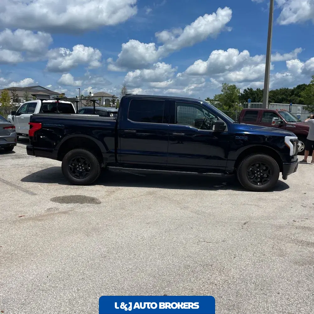 2025 Ford F-150 Lightning XLT