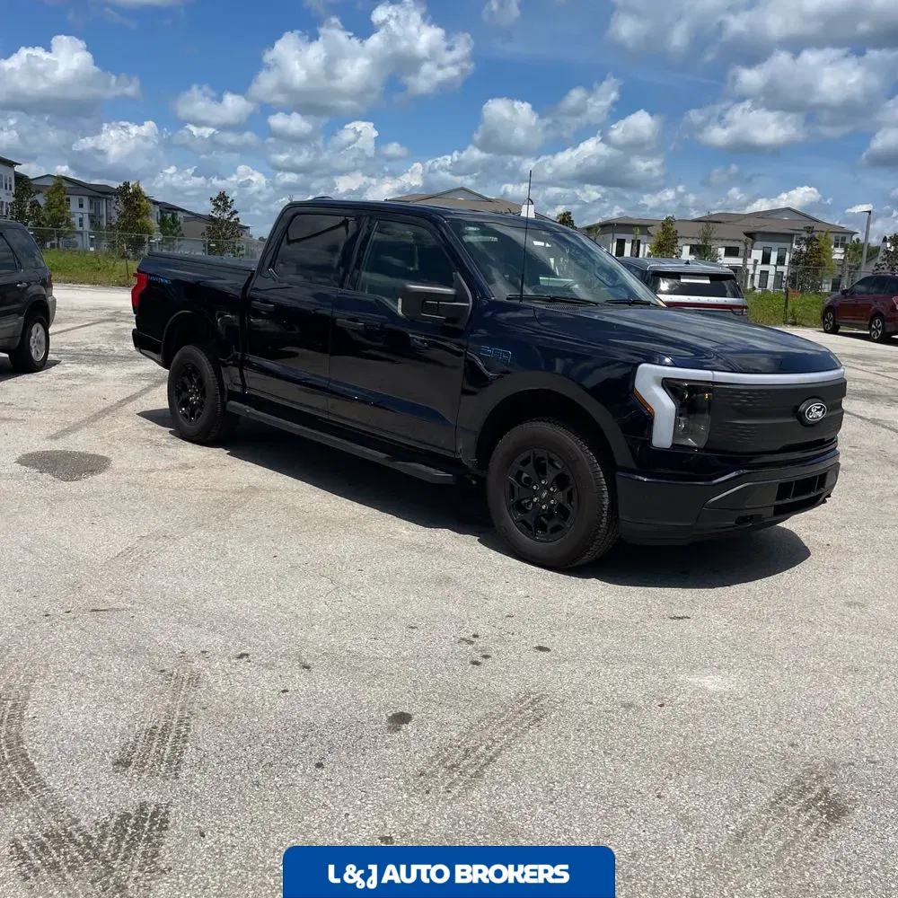 2025 Ford F-150 Lightning XLT