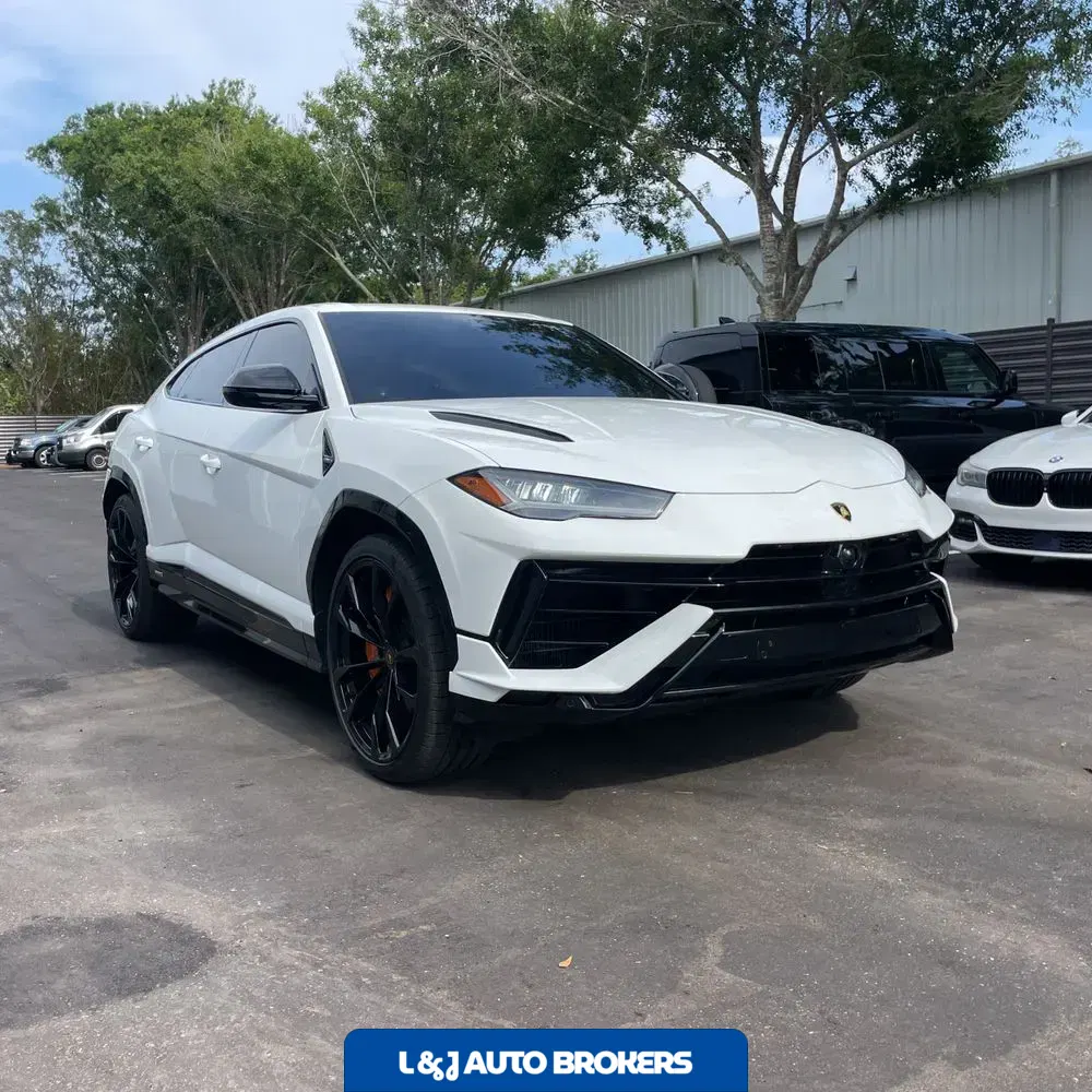 2023 Lamborghini Urus S