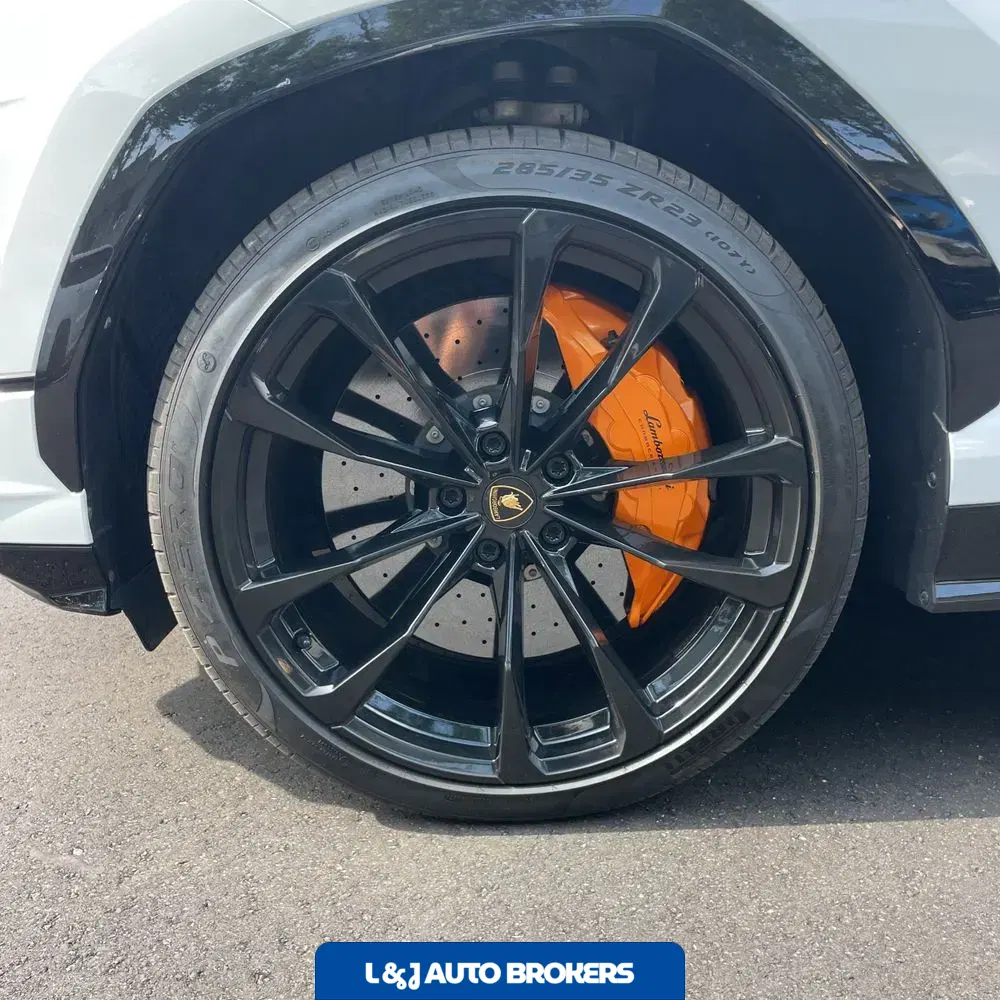 2023 Lamborghini Urus S