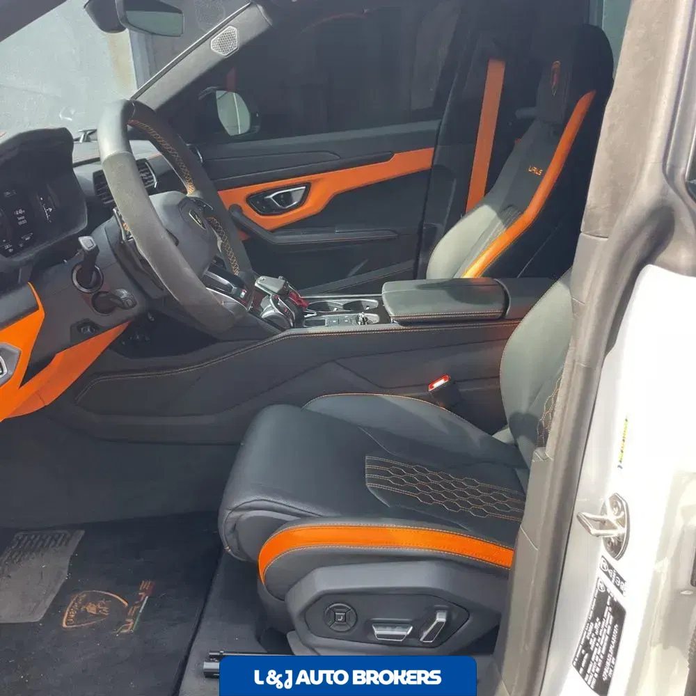 2023 Lamborghini Urus S