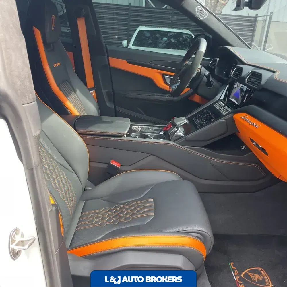 2023 Lamborghini Urus S