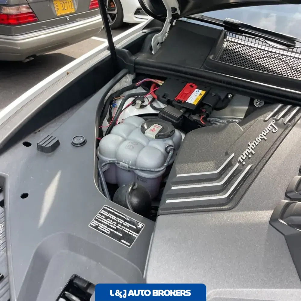 2023 Lamborghini Urus S
