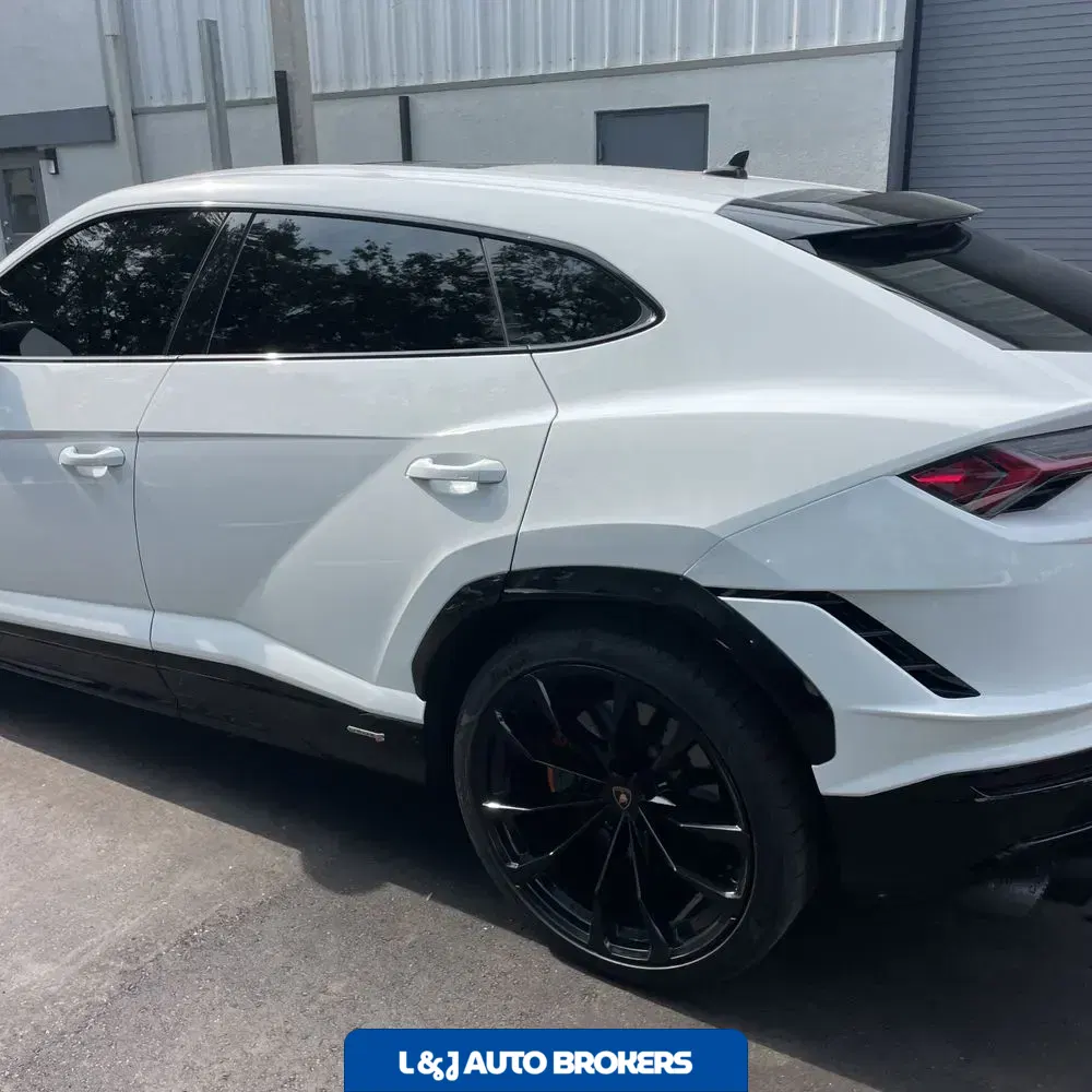 2023 Lamborghini Urus S