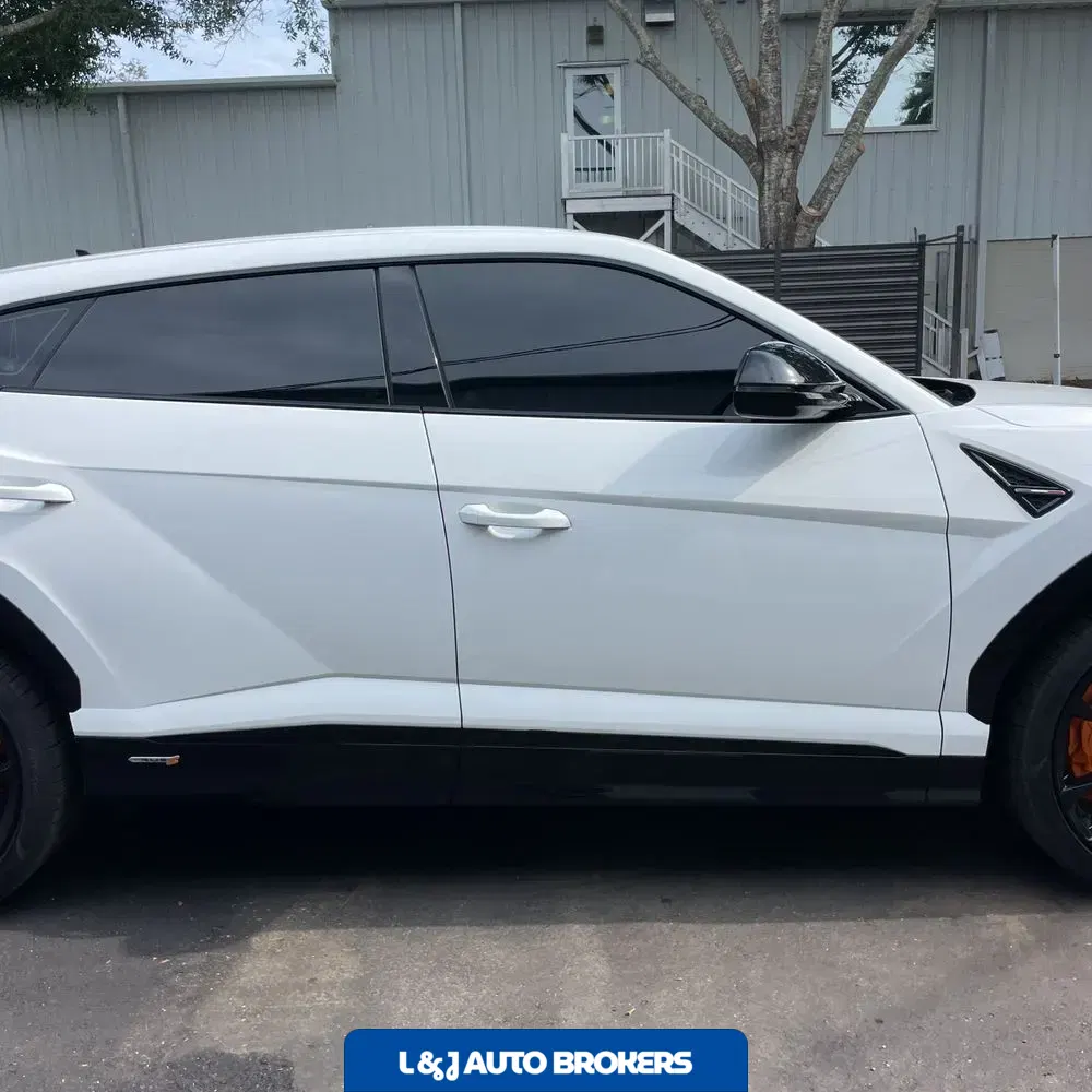 2023 Lamborghini Urus S