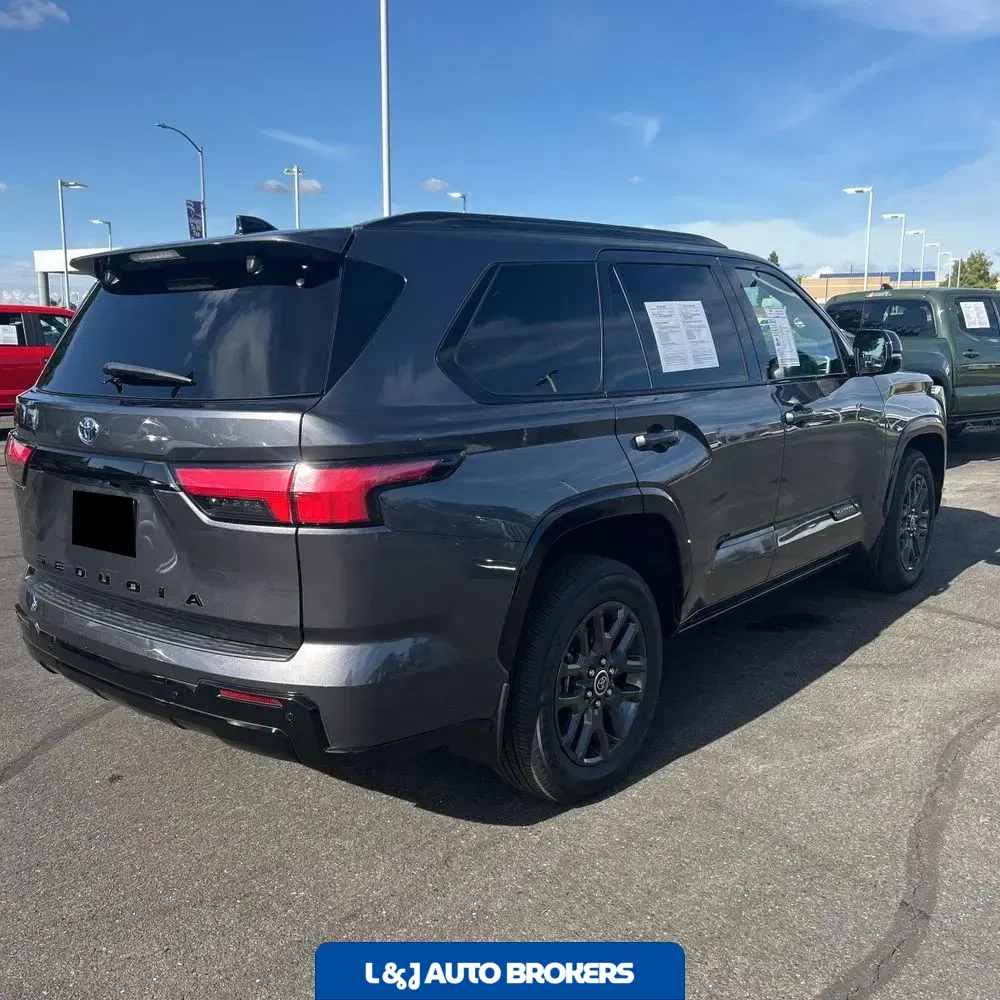 2023 Toyota Sequoia Platinum