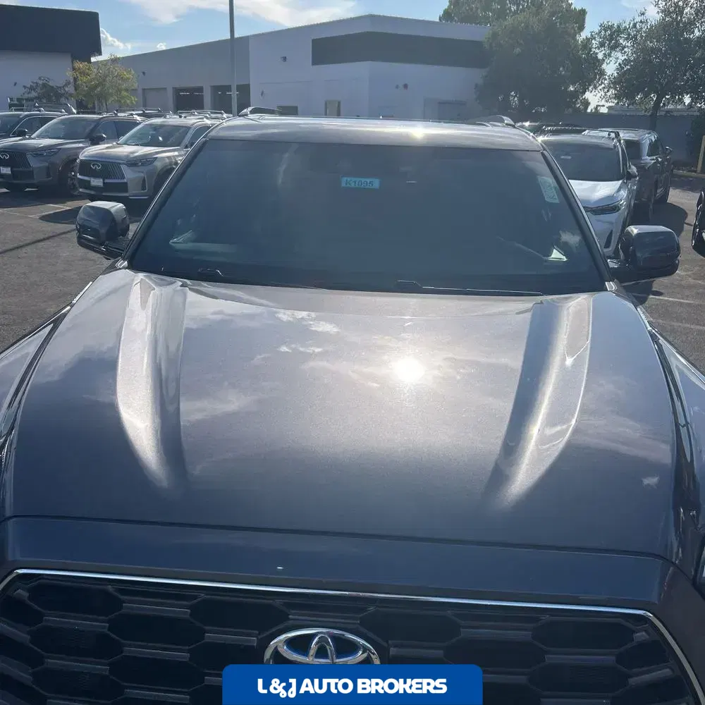 2023 Toyota Sequoia Platinum