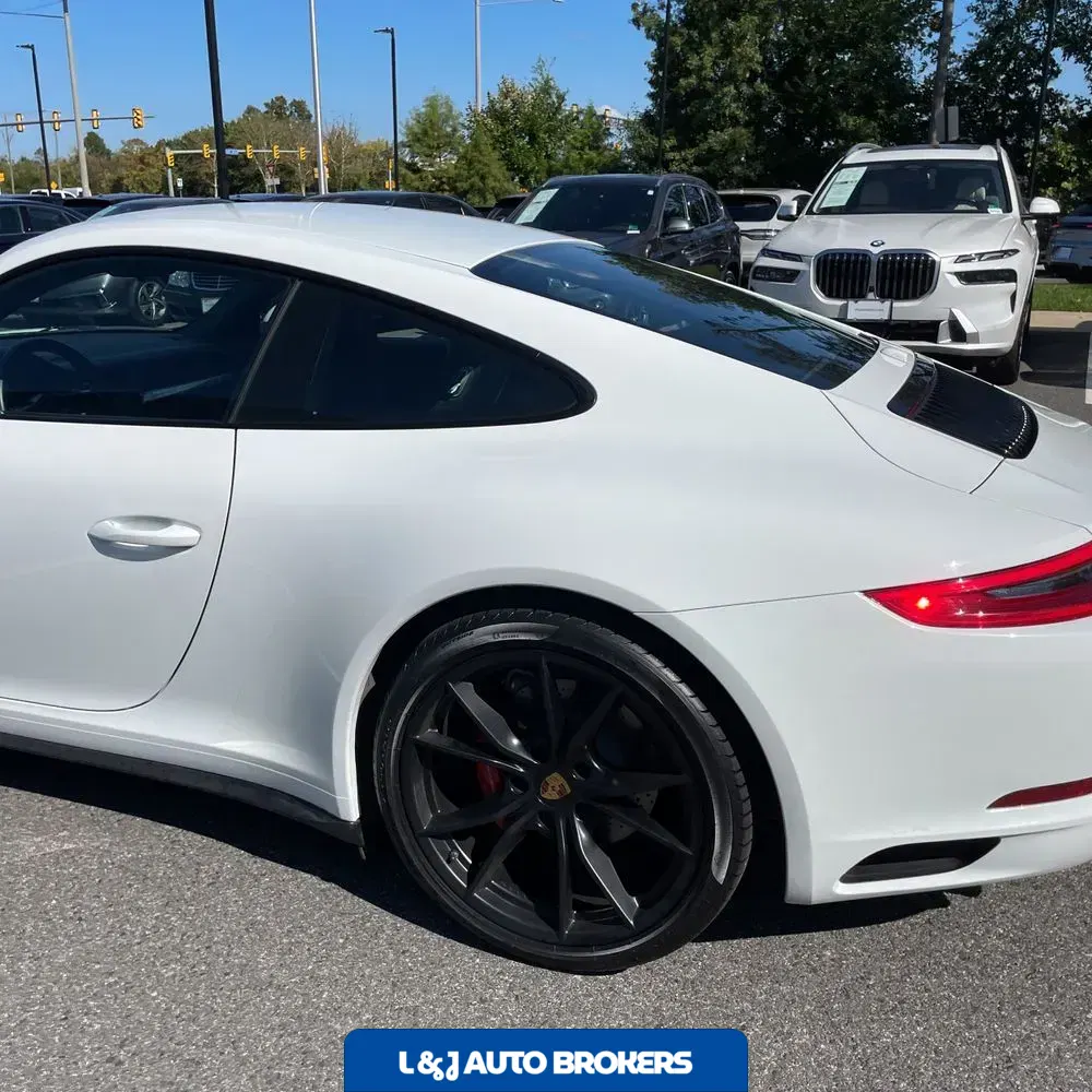2019 Porsche 911 Carrera 4S