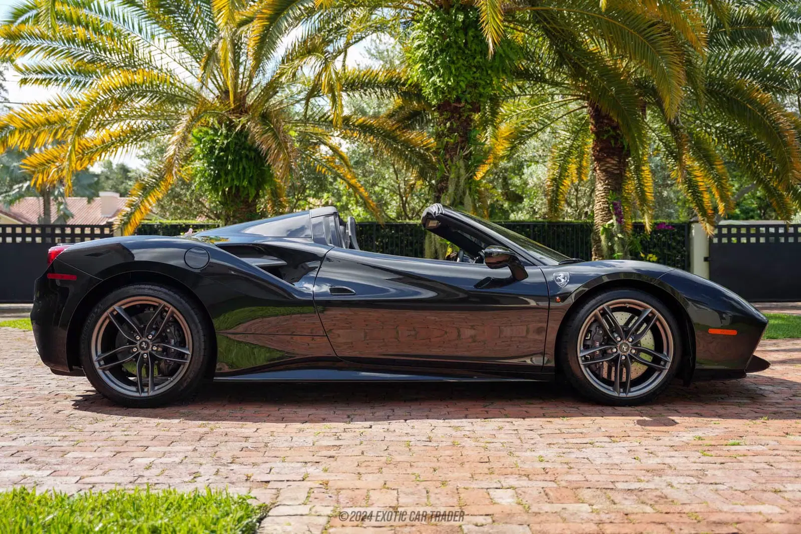 2018 Ferrari 488 Spider Spider