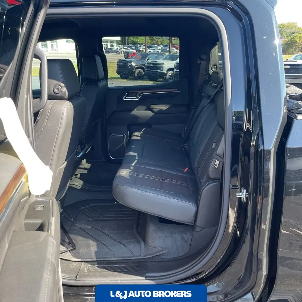 2023 Chevrolet Silverado 1500 High Country