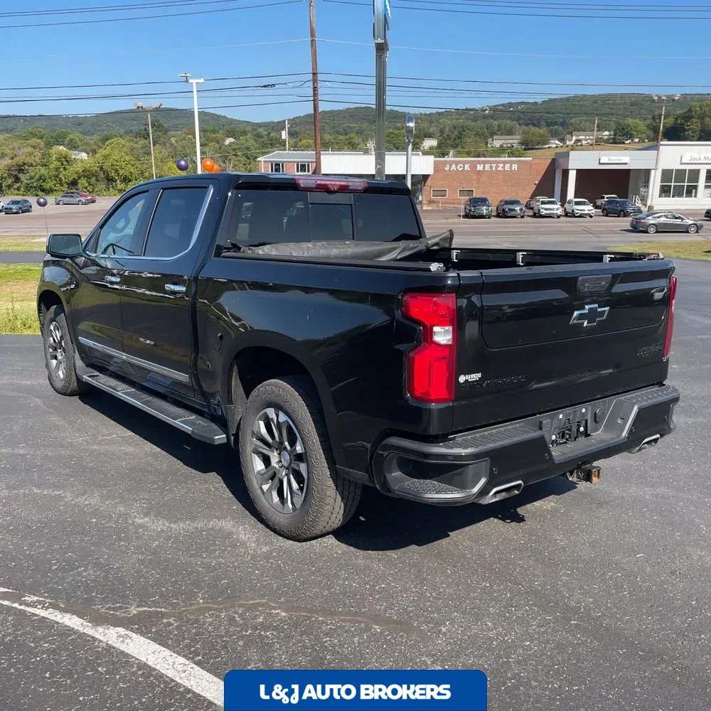 2023 Chevrolet Silverado 1500 High Country