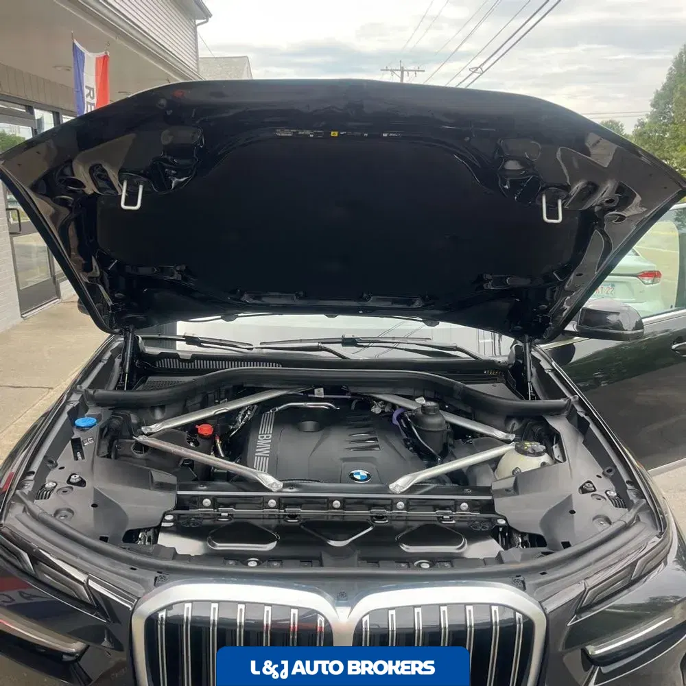 2025 BMW X7 XDrive40i