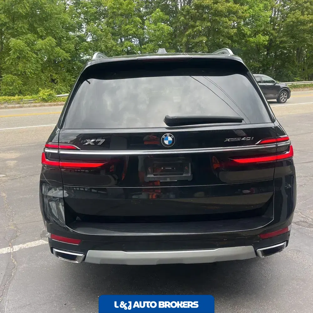 2025 BMW X7 XDrive40i