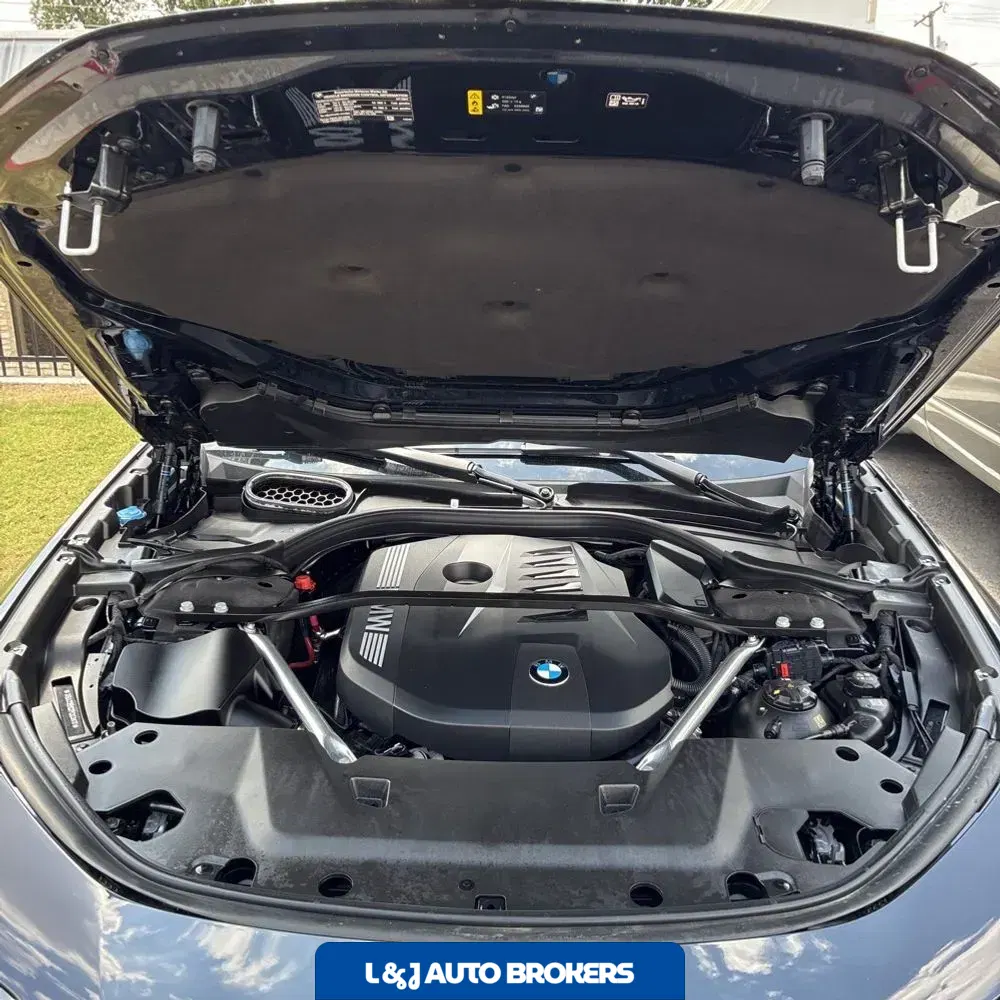 2023 BMW 7-Series 740i