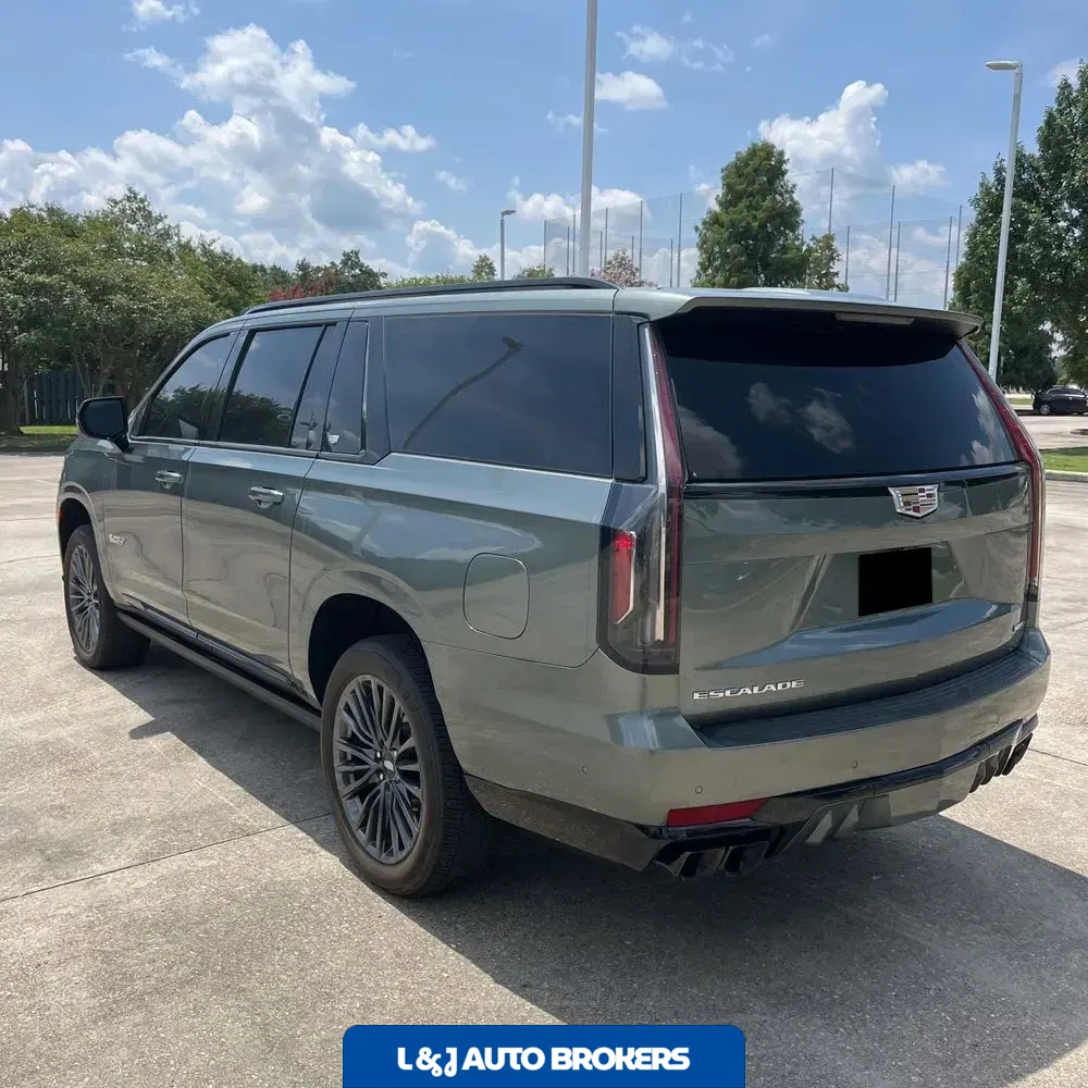 2023 Cadillac Escalade-V ESV Base