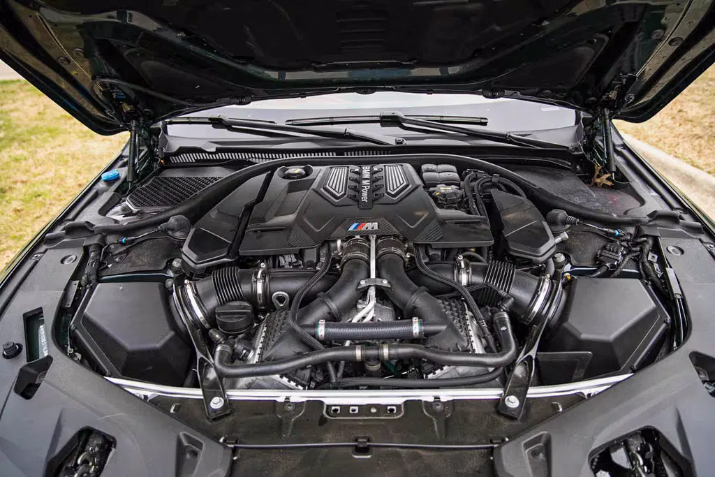 2020 BMW M8 First Edition 1/400