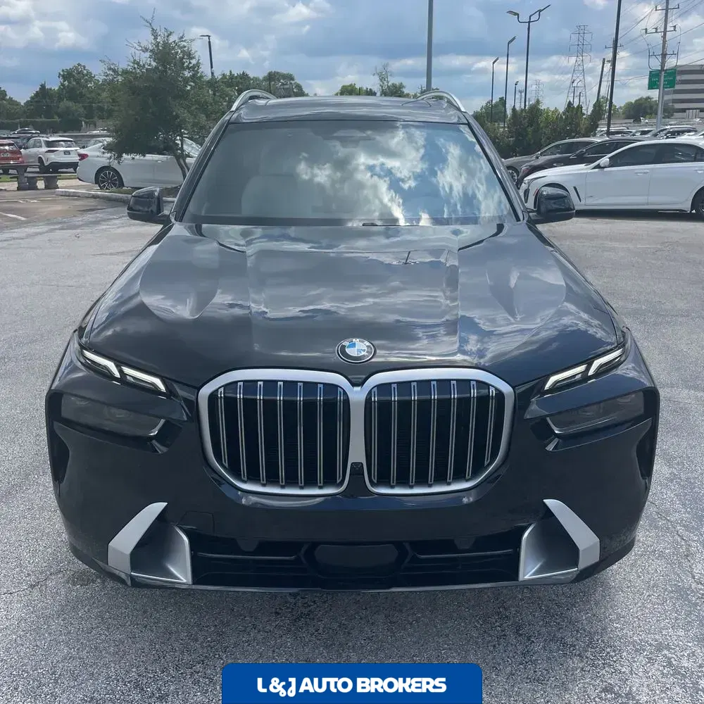2025 BMW X7 XDrive40i