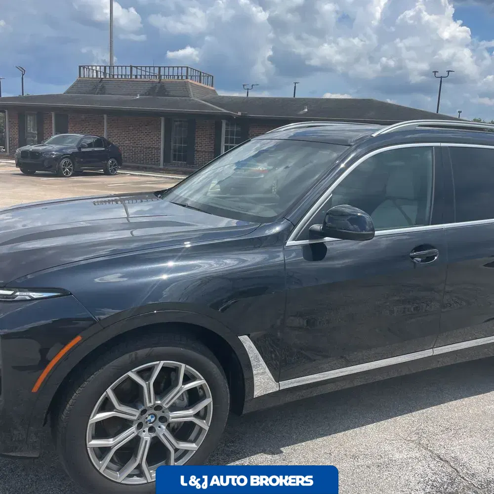 2025 BMW X7 XDrive40i