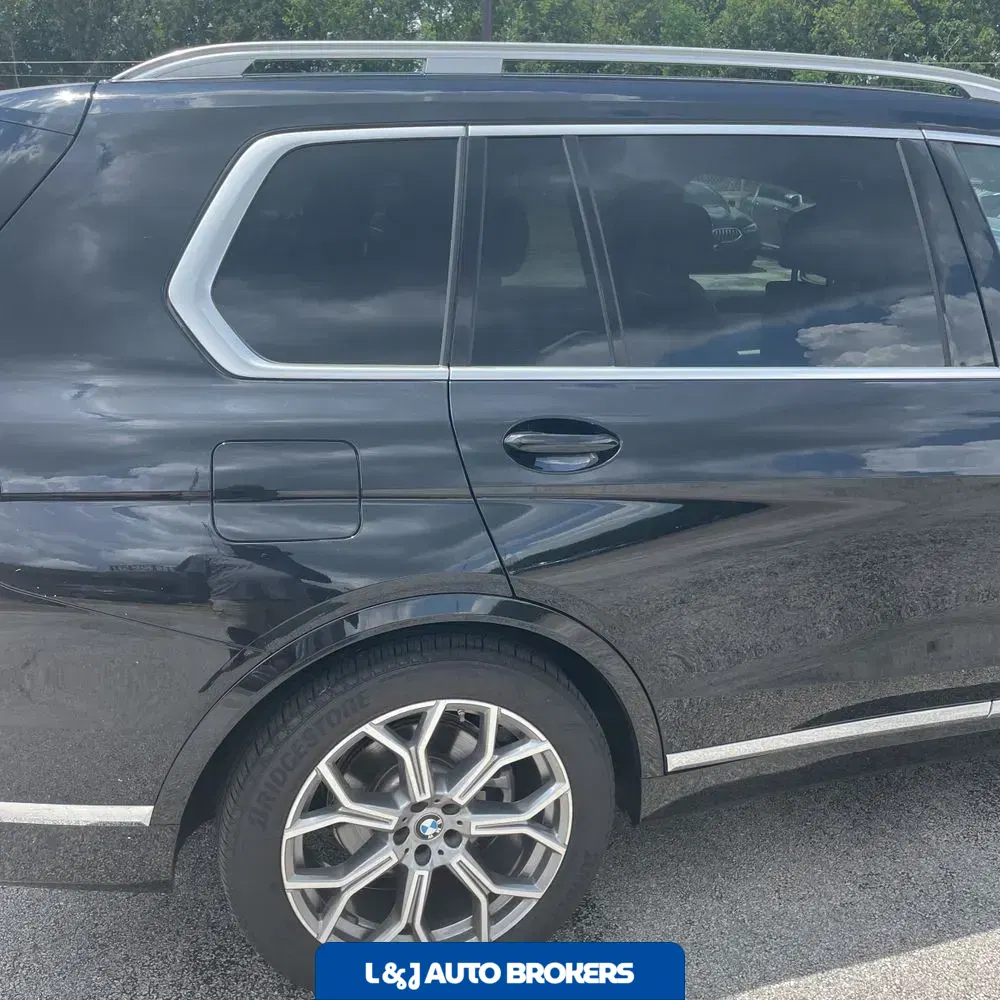 2025 BMW X7 XDrive40i