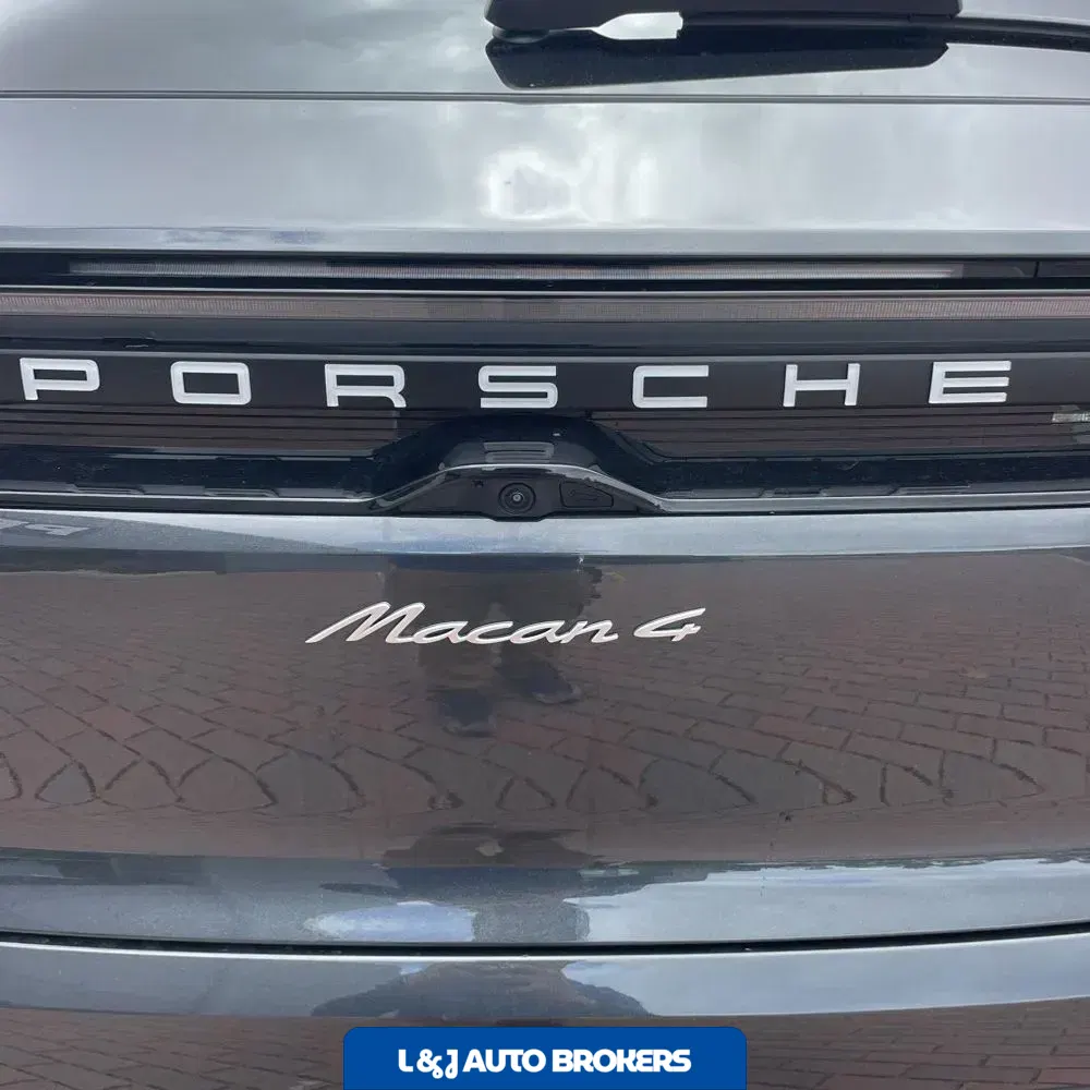 2024 Porsche Macan EV 4