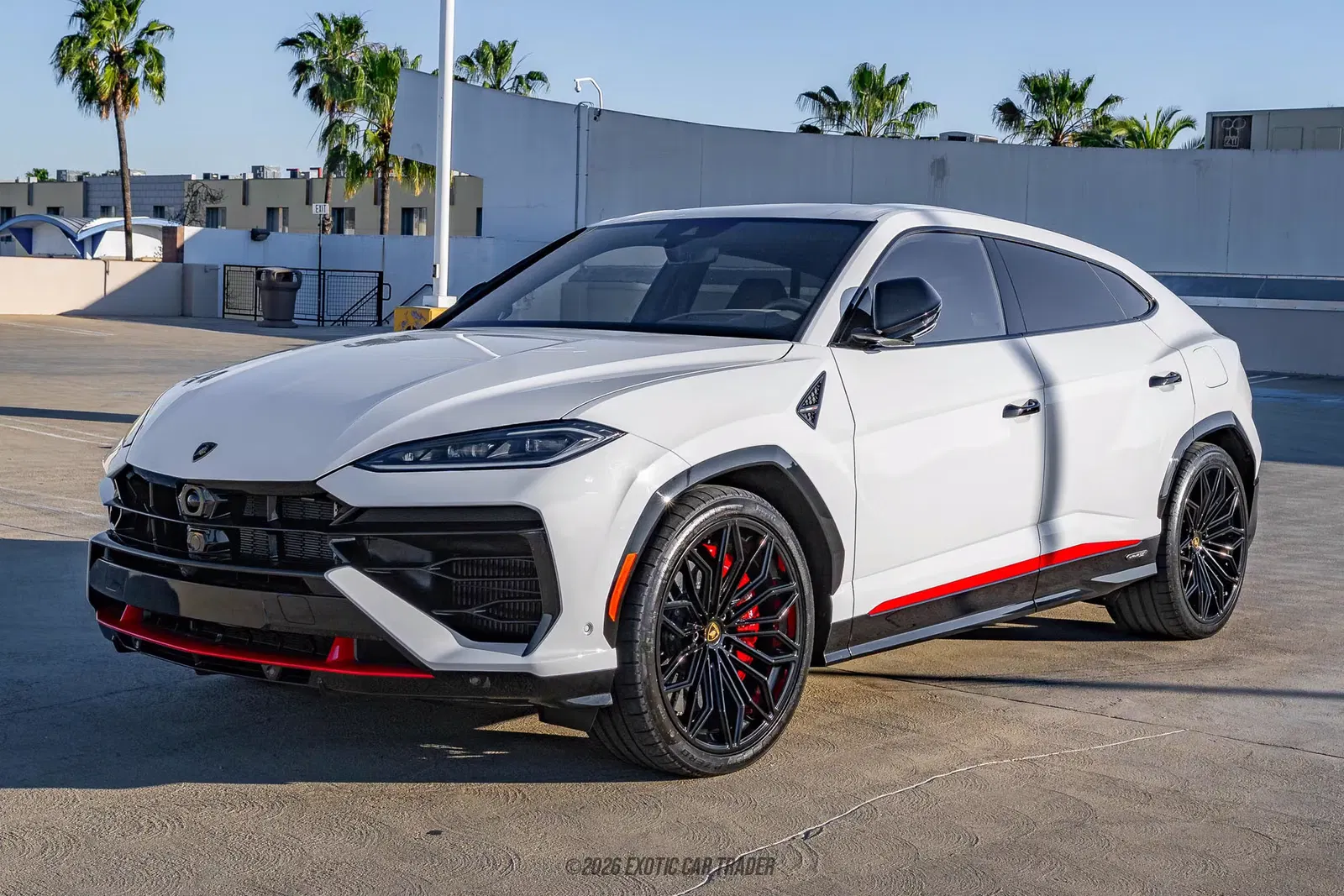 2025 Lamborghini Urus SE