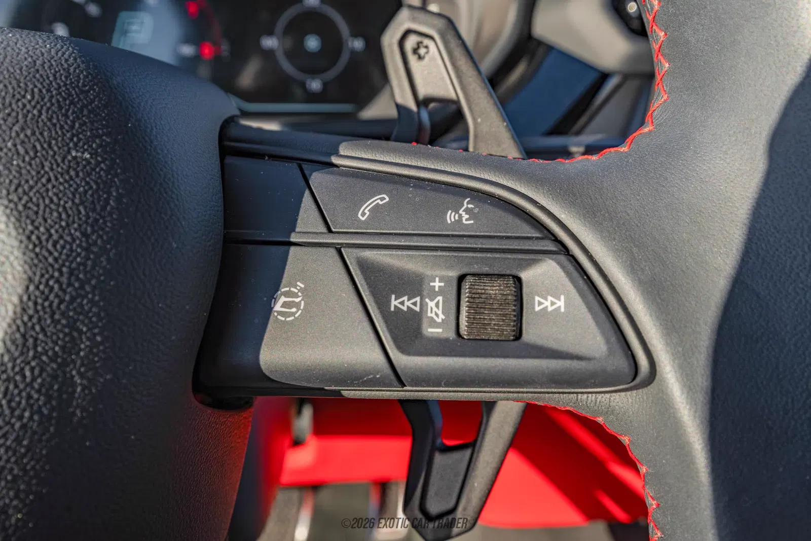 2025 Lamborghini Urus SE