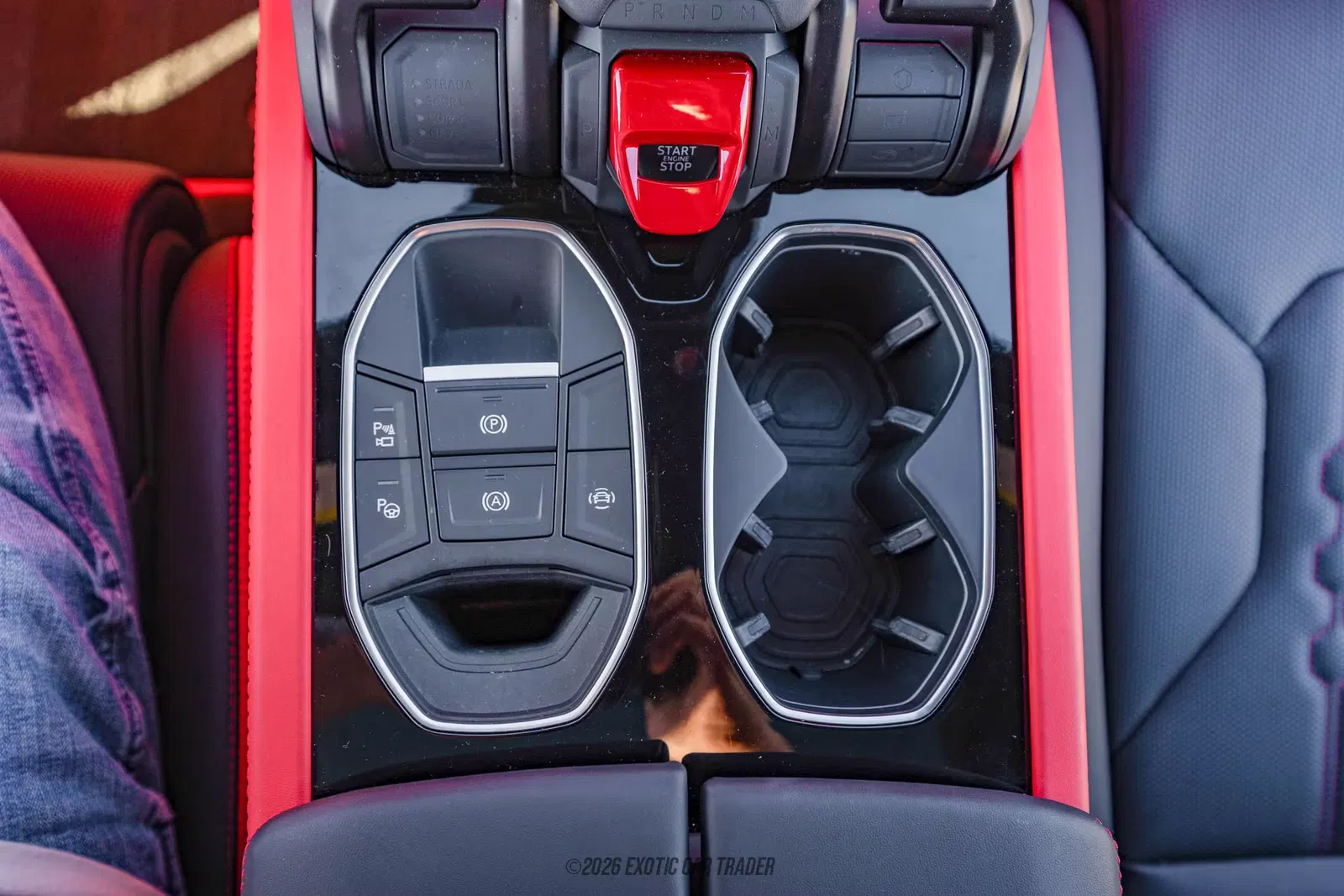 2025 Lamborghini Urus SE