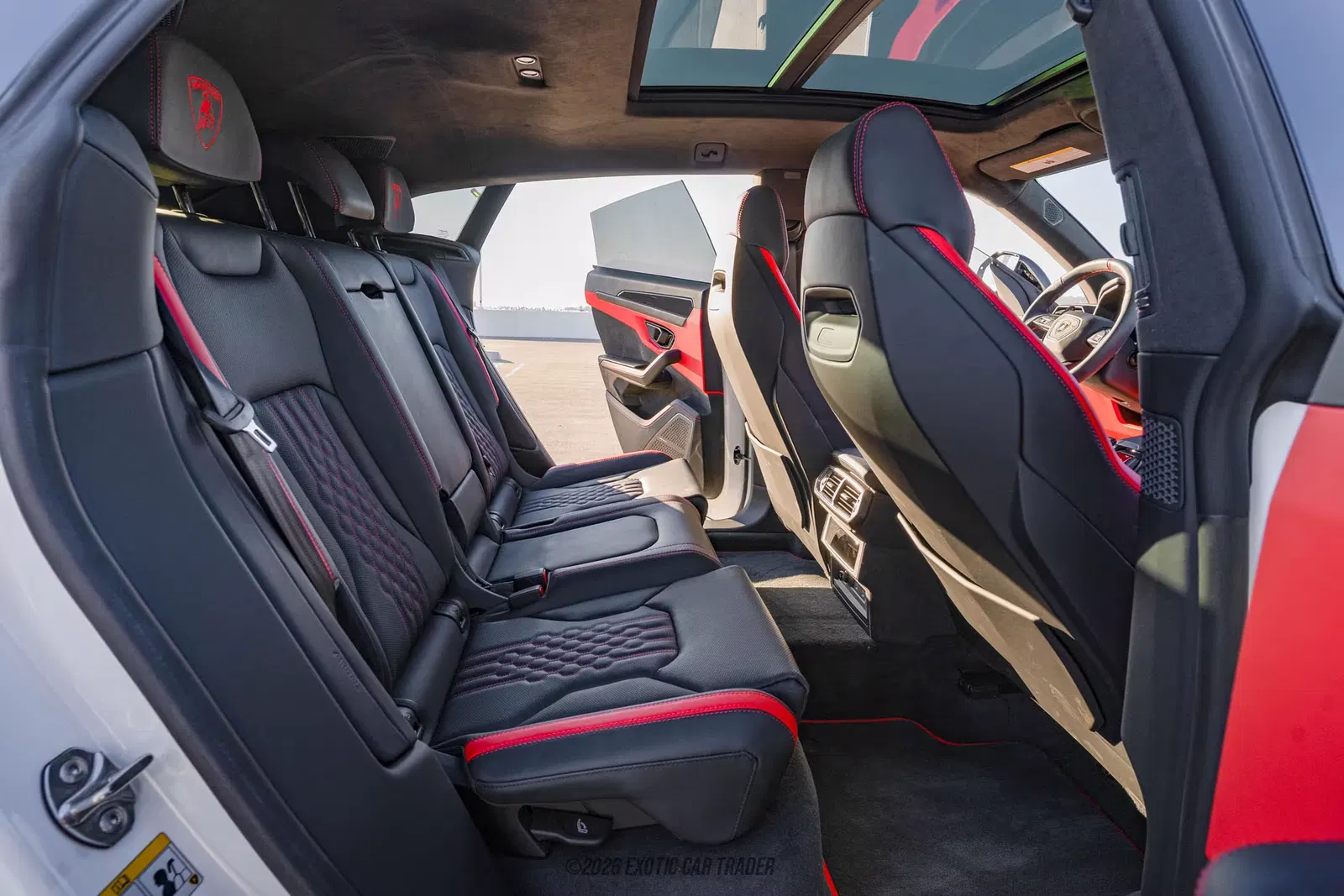 2025 Lamborghini Urus SE