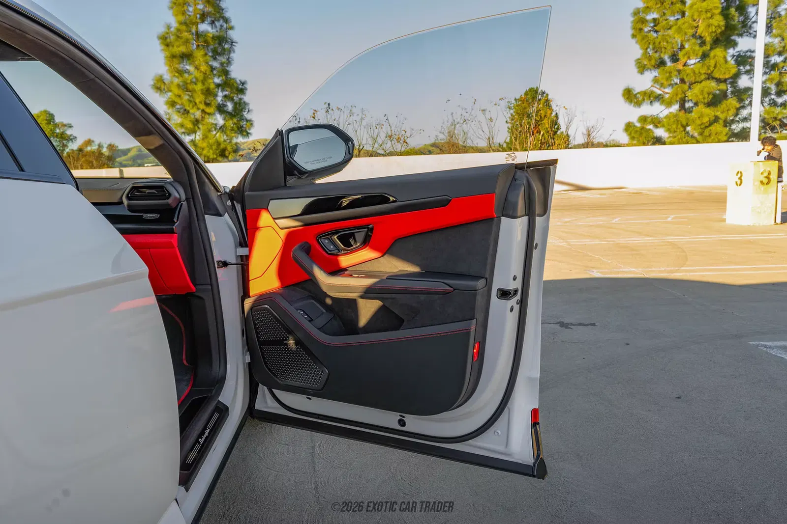 2025 Lamborghini Urus SE