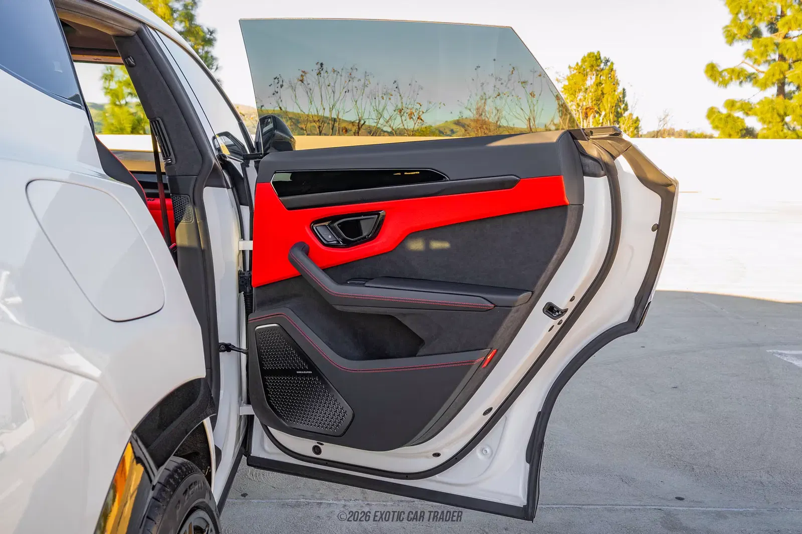 2025 Lamborghini Urus SE
