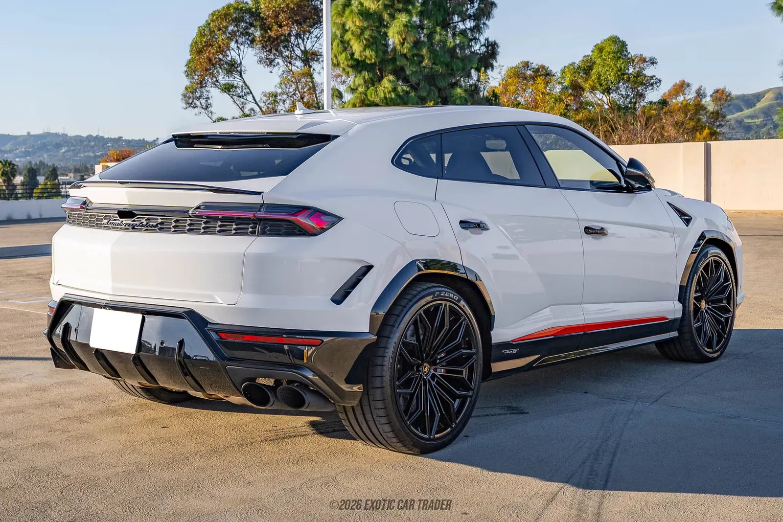 2025 Lamborghini Urus SE