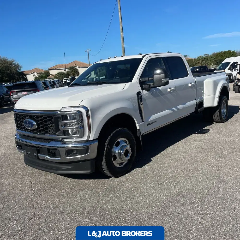 2024 Ford F-350 Super Duty Lariat