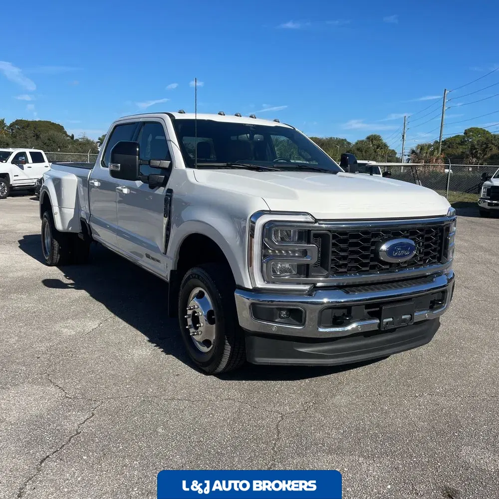 2024 Ford F-350 Super Duty Lariat