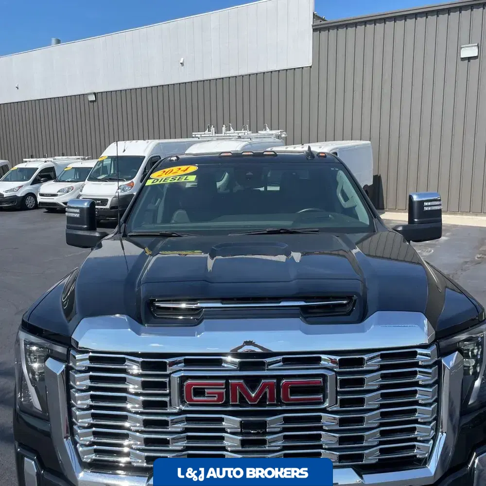 2024 GMC Sierra 2500 Denali