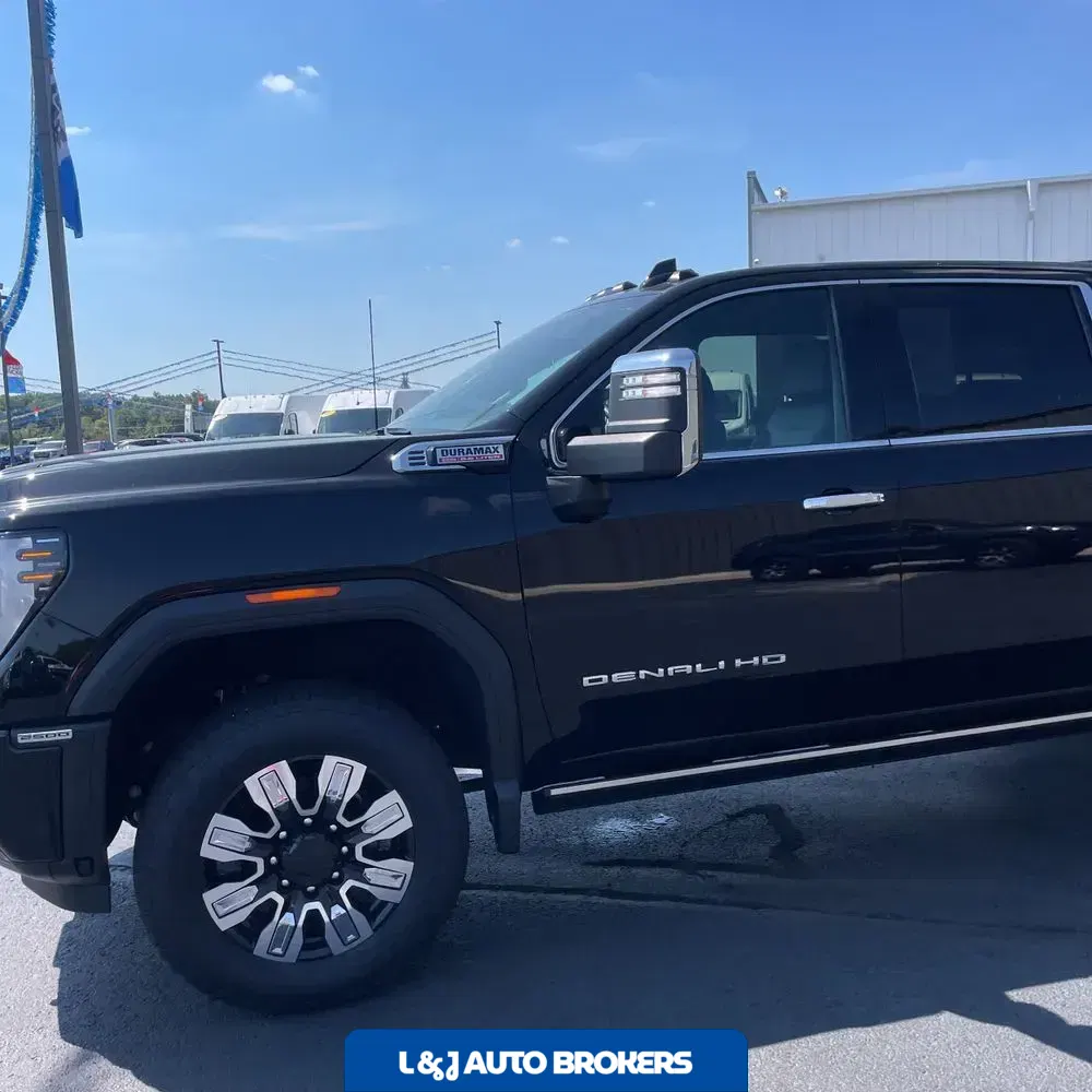 2024 GMC Sierra 2500 Denali
