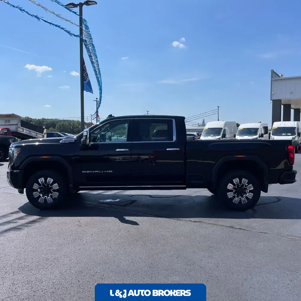 2024 GMC Sierra 2500 Denali
