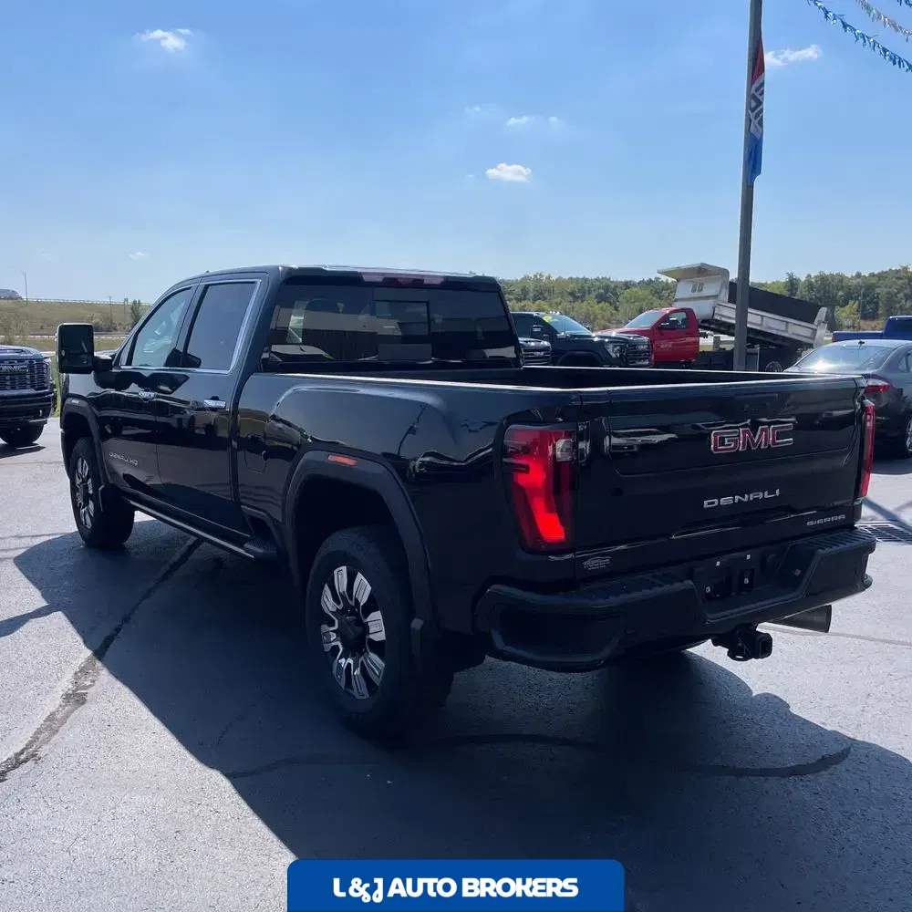 2024 GMC Sierra 2500 Denali