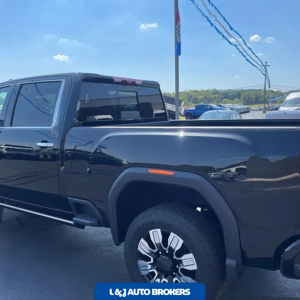 2024 GMC Sierra 2500 Denali