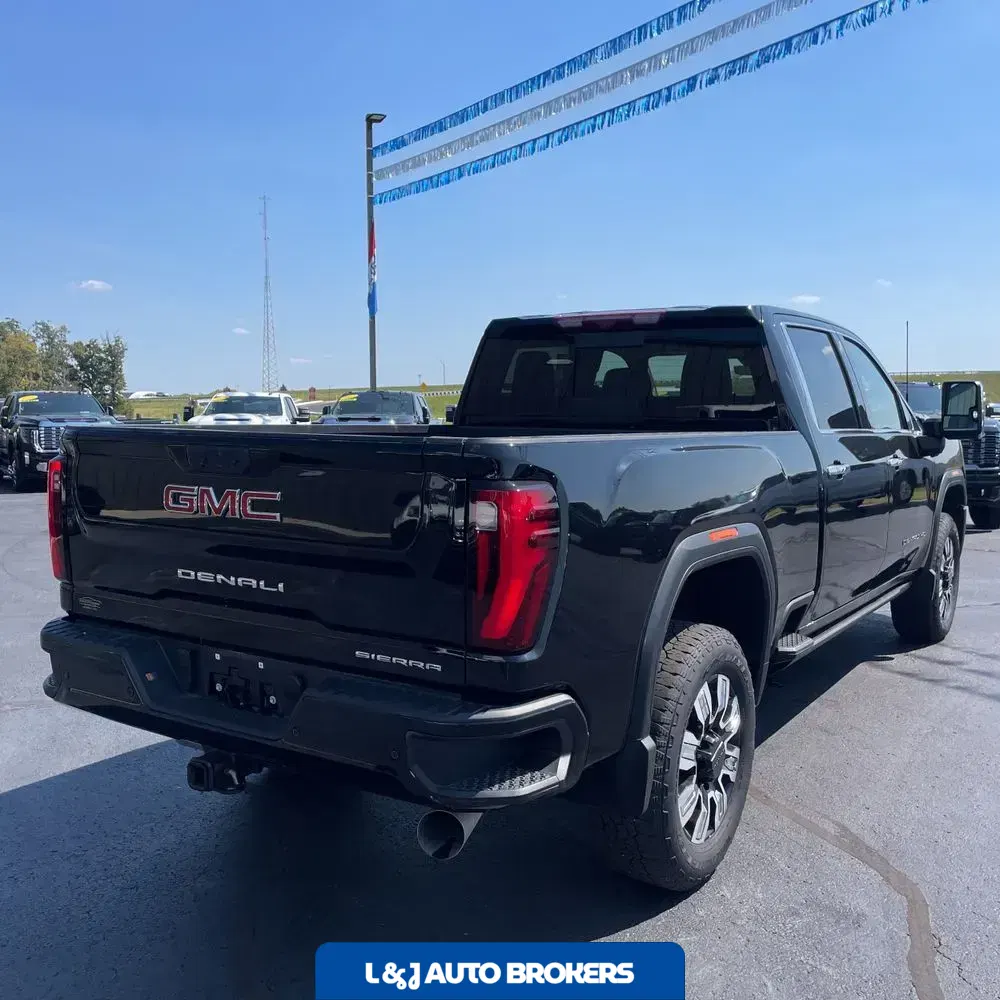 2024 GMC Sierra 2500 Denali